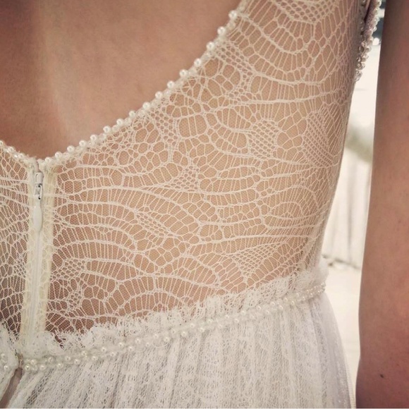 Brand New Chic Nostalgia Selene Wedding Dress - Picture 6 of 9